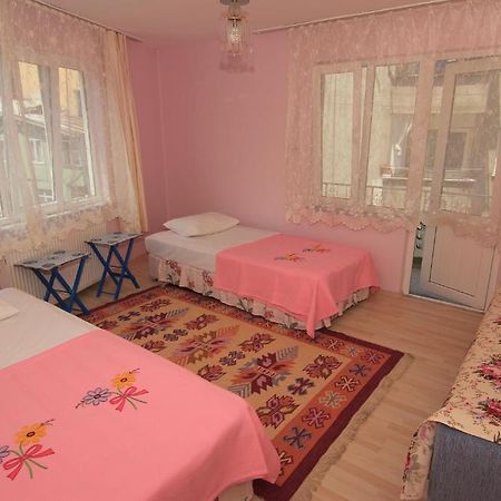 Secil Pansiyon Amasra Szoba fotó